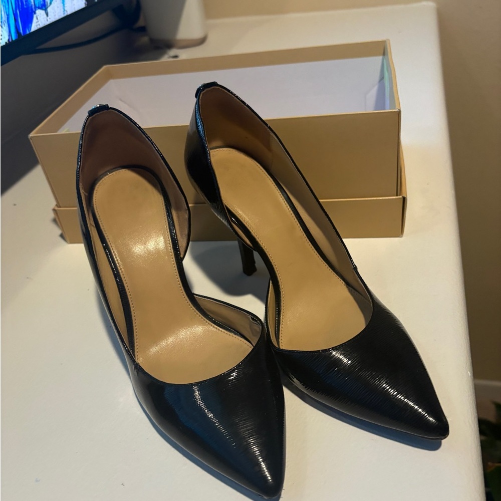 Michael Kors Black Pointed Heels